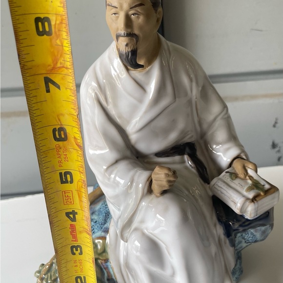 A Chinese Shiwan Pottery Figure - Picture 3 of 9